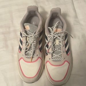 Adidas 90s Valasion Running Shoes